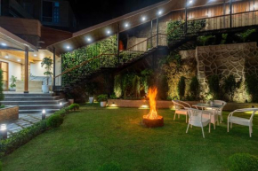 Alaya Stays 6 BHK With Garden - Evaara Woods Hilltop